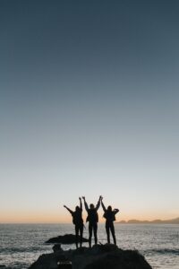 苦手な人と関わるべきか?