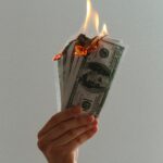 お金を得続けられない人の特徴とは?